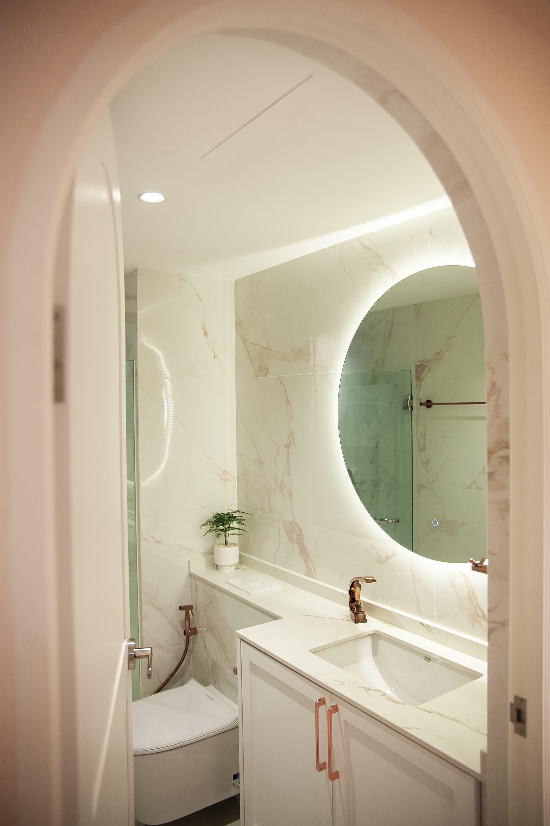 Contemporary Bathroom with Countertop and Mirror