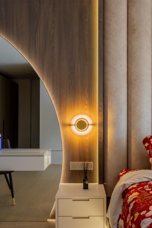Contemporary Bedroom at 31 Lor 1 Parkwood