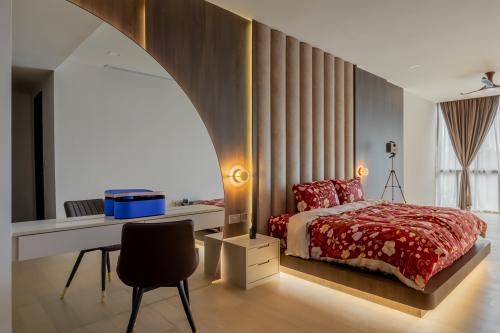 Contemporary Bedroom at 31 Lor 1 Parkwood