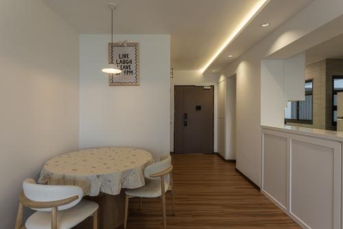Country Foyer at 662B Tampines St64