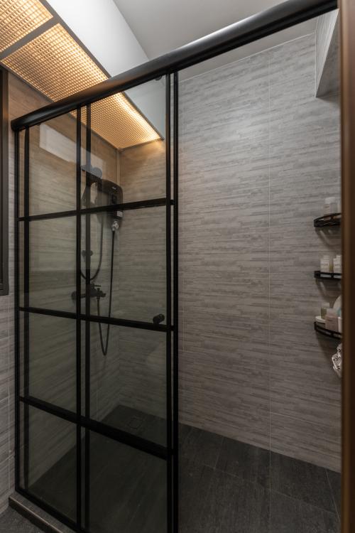 Country Bathroom at 662B Tampines St64