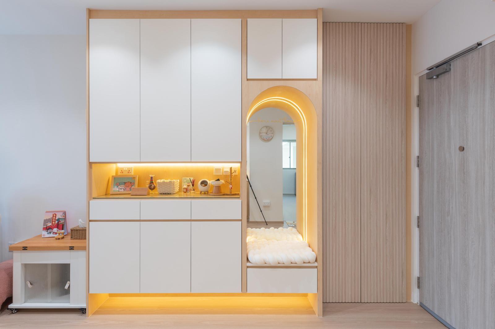 Contemporary Entryway with Mirror and Seating Bench