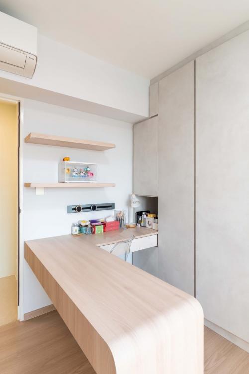 Contemporary Bedroom at 466B Sembawang drive