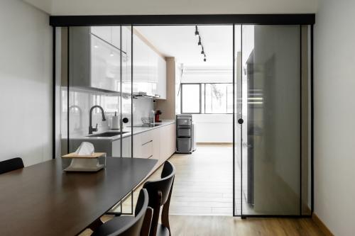 Scandinavian Dining Room at 110 Tampines Street 11