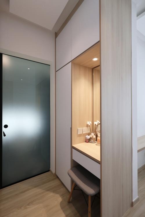 Scandinavian Bedroom at Resale 4 Bedroom Condo @ Kovan Melody