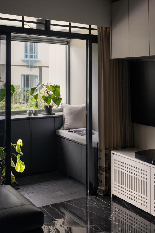 Asian Balcony at Avenue South Residence III