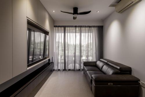 Modern Living Room at 76 Choa Chu Kang Ave 5 Inz Residence