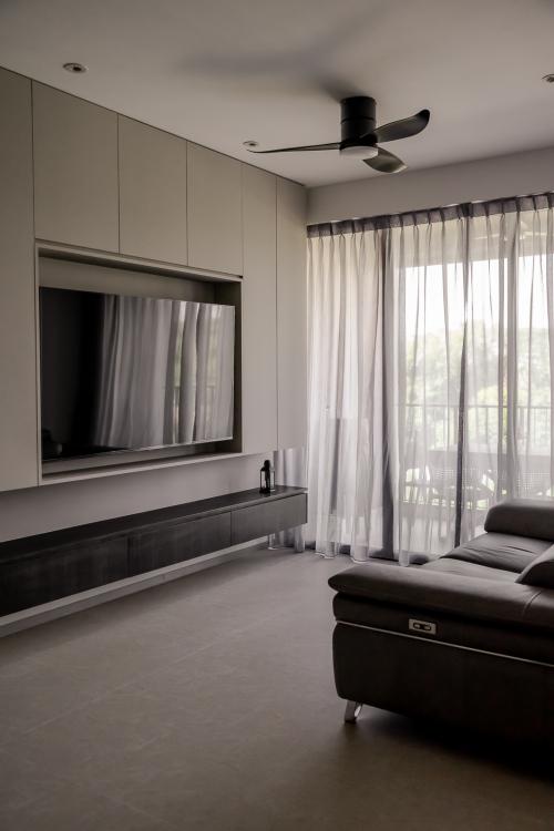 Modern Living Room at 76 Choa Chu Kang Ave 5 Inz Residence