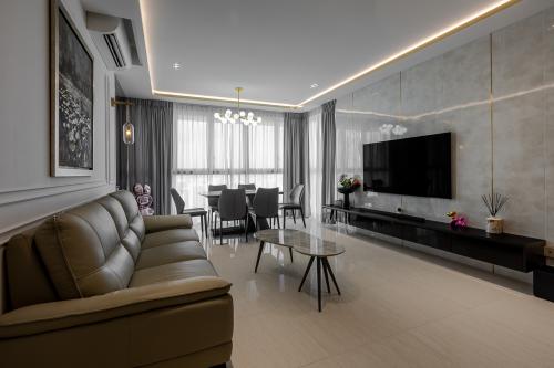 Modern Living Room at 80 Jellicoe Road , Citylight
