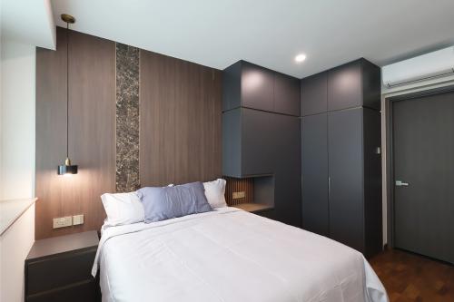 Modern Bedroom at Resale 3 Bedroom Condo @ Stirling Road
