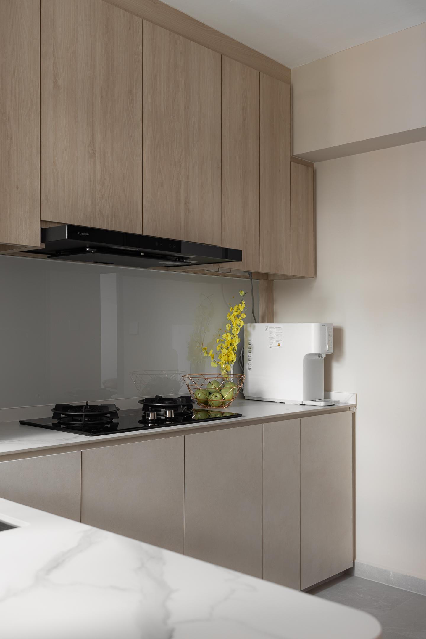Scandinavian Kitchen with Countertop and Homogeneous Tiles