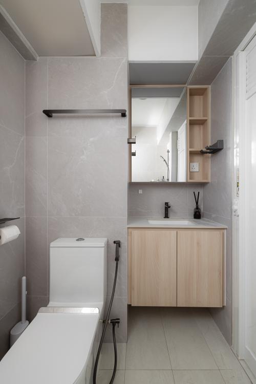 Scandinavian Bathroom at Fernvale Court (Block 438B)