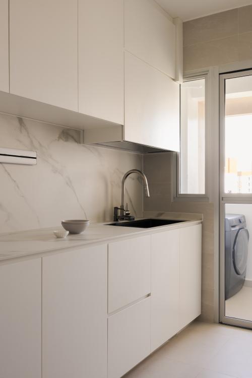 Modern Kitchen at Blk 219A Tengah Garden Walk