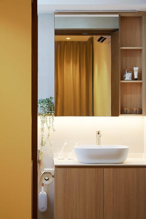 Scandinavian Bathroom at Tampines Street 96
