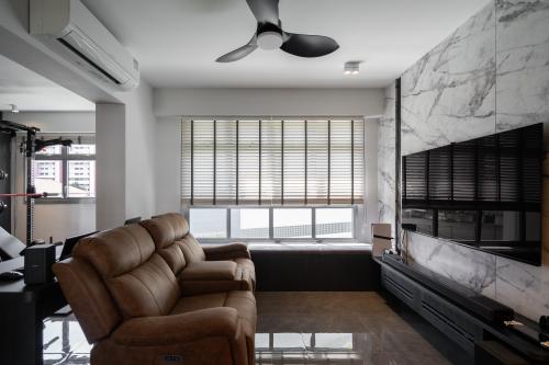 Modern Living Room at Blk 651C Ang Mo Kio Avenue 9