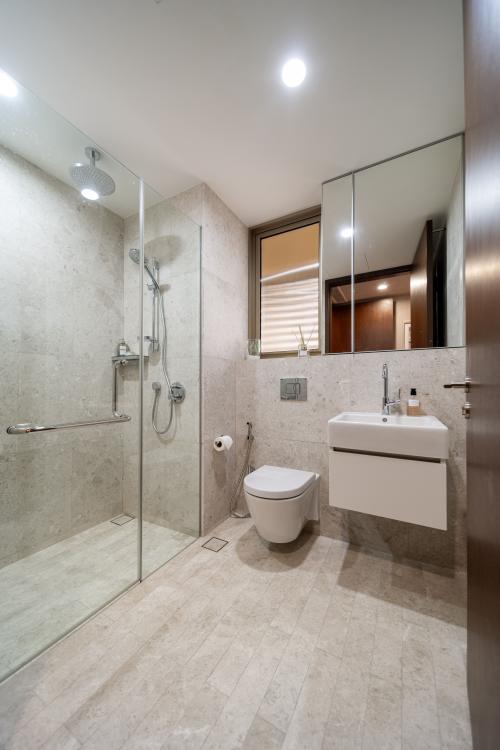Modern Bathroom at 1 Draycott Park @ One Draycott