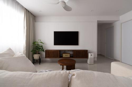 Modern Living Room at Blk 787D Woodlands Crescent