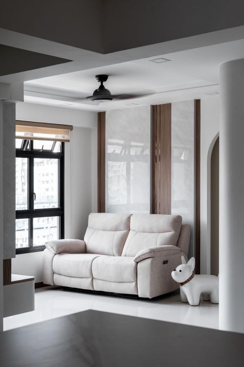 Modern Living Room at 116A Plantation Cres