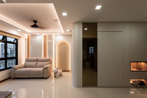 Modern Living Room at 116A Plantation Cres