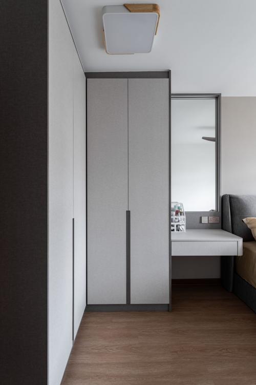 Modern Bedroom at 116A Plantation Cres