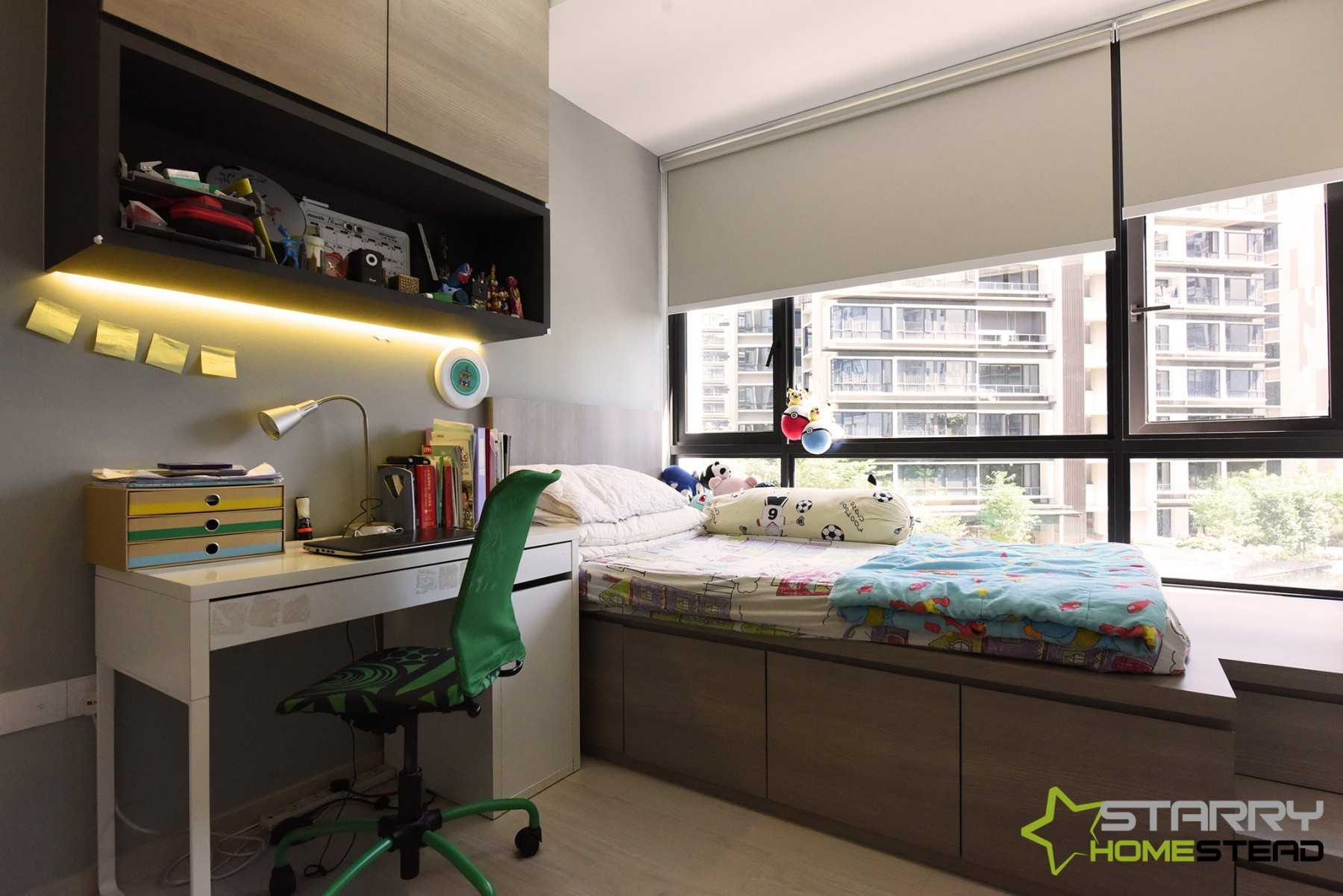 Modern Bedroom with Platform Bed and Desk