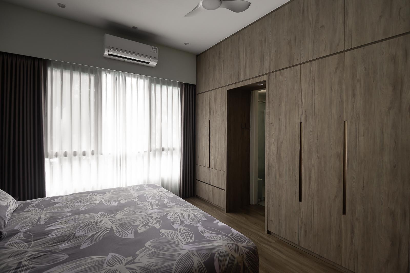 Modern Bedroom with Homogeneous Tiles and Herringbone Tiling