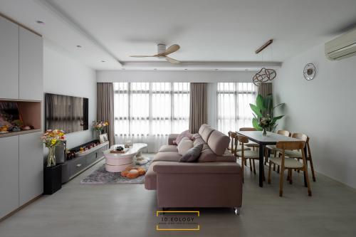 Contemporary Living Room at 807C Chua chu kang