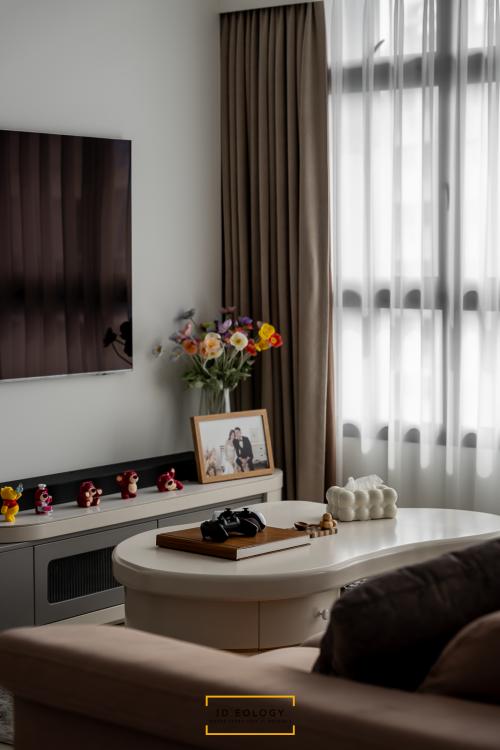 Contemporary Living Room at 807C Chua chu kang