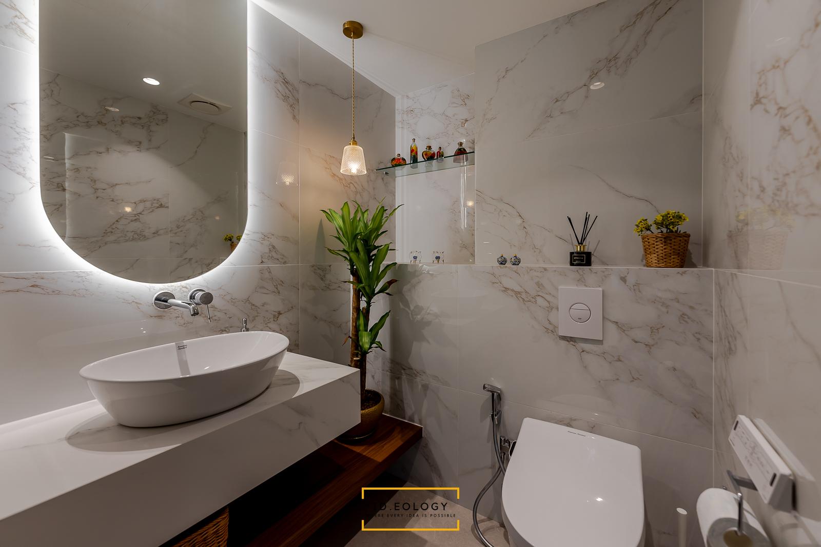 Contemporary Bathroom with Mirror and Shower Screen