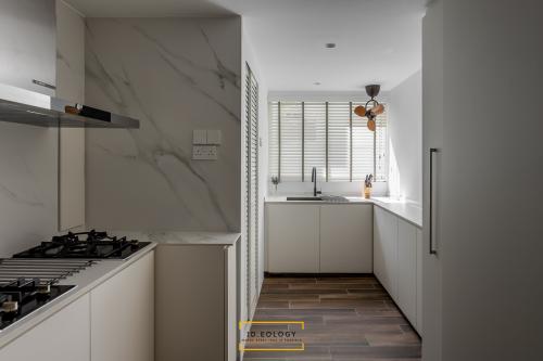 Contemporary Kitchen at 66 Marine parade