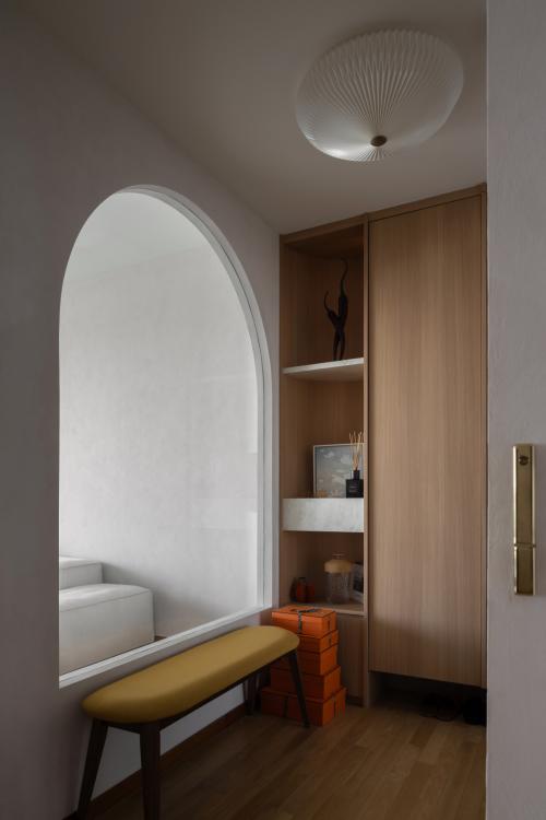 Transitional Entryway at Ocean Drive