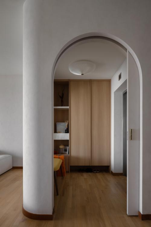 Transitional Entryway at Ocean Drive