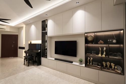 Minimalist Living Room at Resale 3 Bedroom Condo @ Yew Mei Green