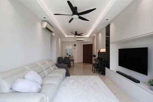 Minimalist Living Room at Resale 3 Bedroom Condo @ Yew Mei Green