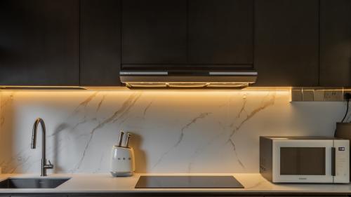 Scandinavian Kitchen at 431C Northshore Drive