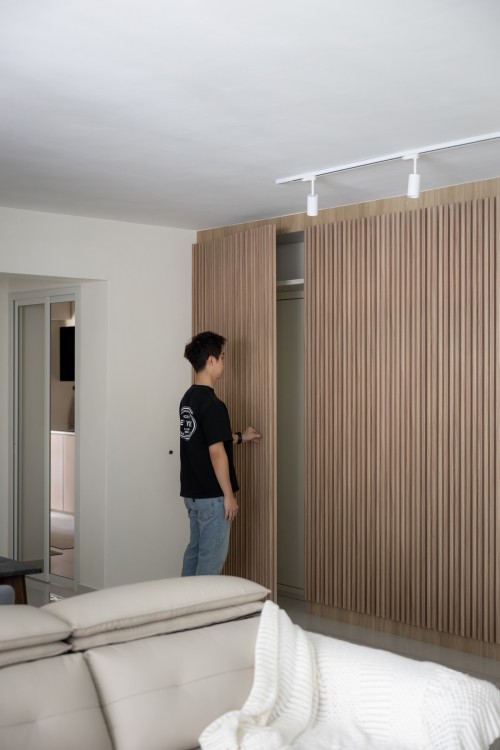 Modern Living Room at 626 Jurong West Street 65