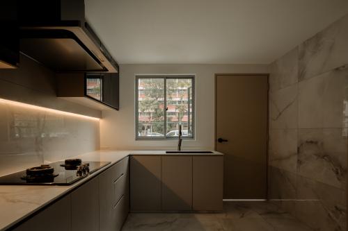 Modern Kitchen at Sing Joo