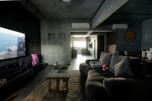 Industrial Living Room at Tampines