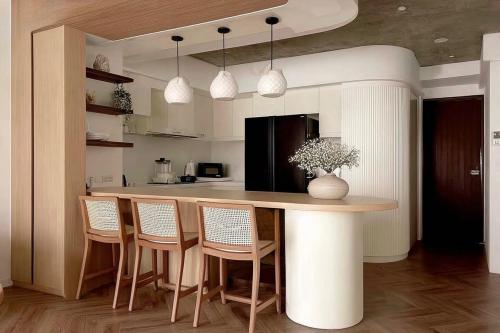 Contemporary Dining Room at Tampines