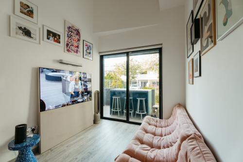 Scandinavian Living Room at Sunset Bloom