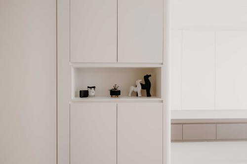 Minimalist Foyer at Monochromatic Muse