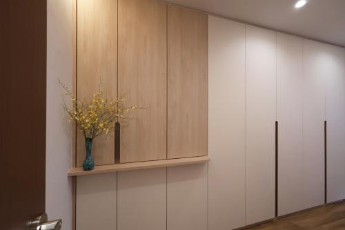 Contemporary Bedroom at Resale 4 Room HDB @ Hougang