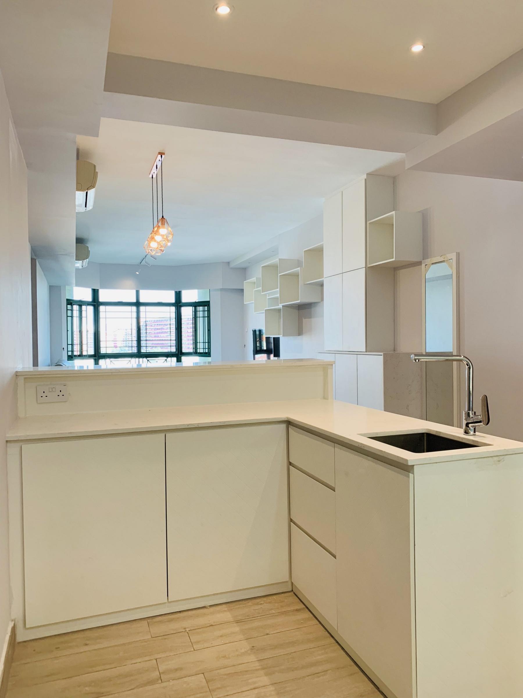 Contemporary Kitchen with Countertop and Kitchen Tap
