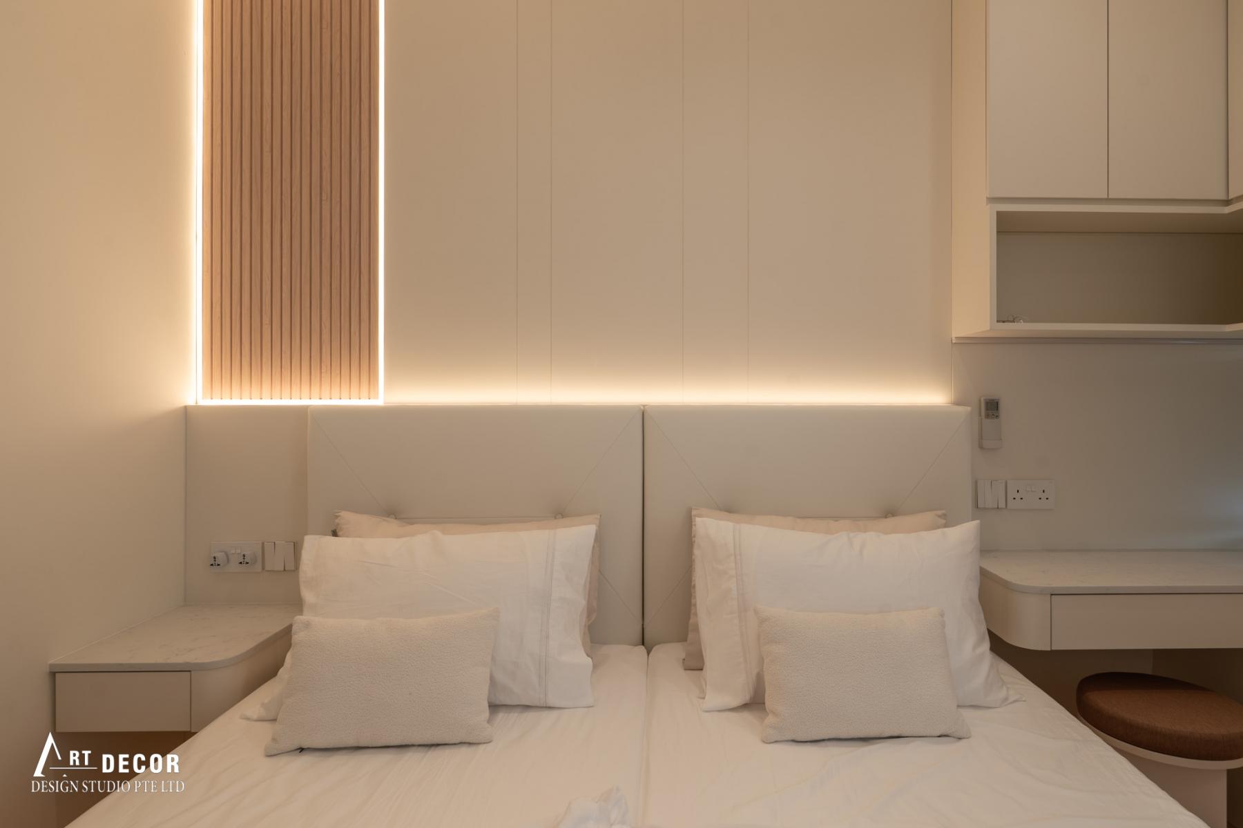 Contemporary Bedroom with Queen Bed and Bed