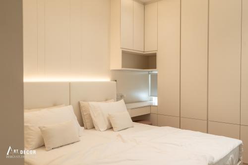 Contemporary Bedroom at Kovan Residences