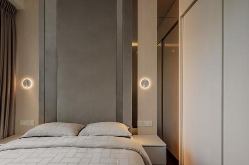 Modern Bedroom at Amber Park
