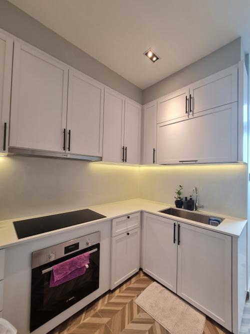 Vintage Kitchen at Kew Gate
