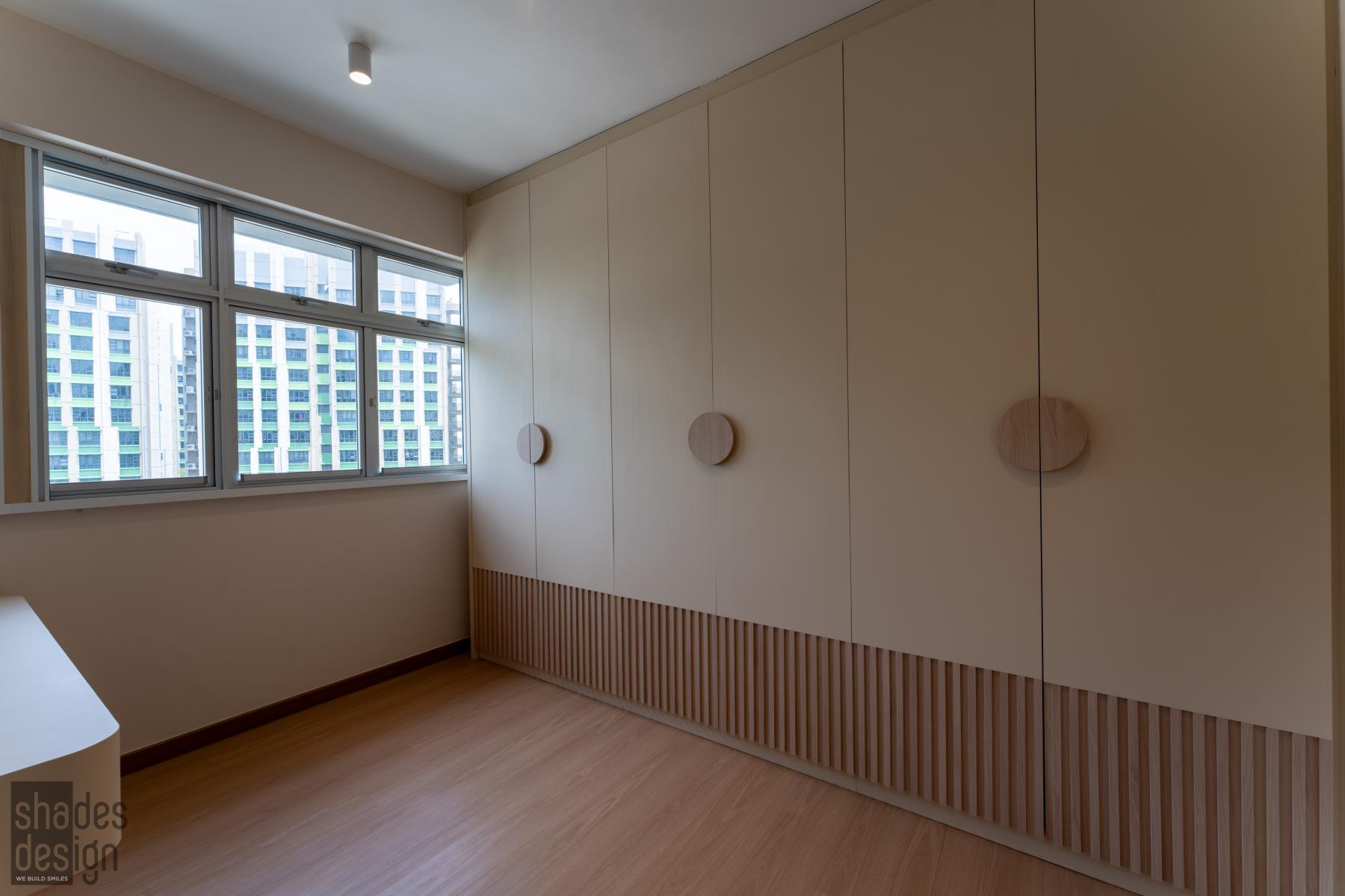 Minimalist Bedroom with Vinyl Flooring and Wardrobe