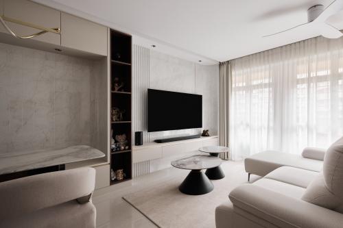 Modern Living Room at Garden Court @ Tengah