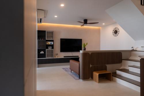 Modern Living Room at Eugenia Court